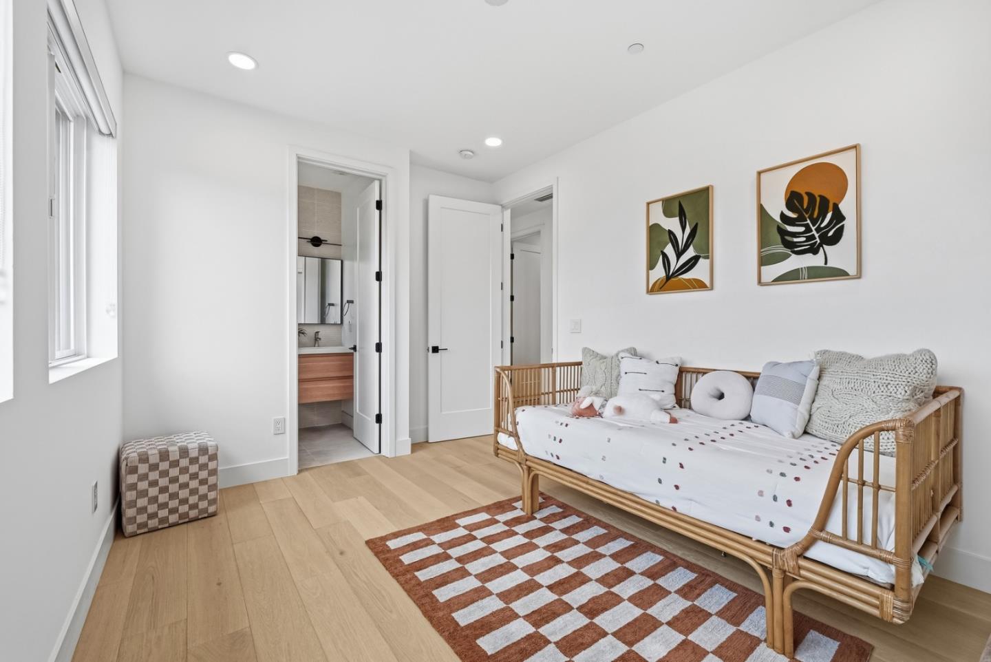 Detail Gallery Image 47 of 79 For 395 Martens Ave, Mountain View,  CA 94040 - 6 Beds | 6/1 Baths