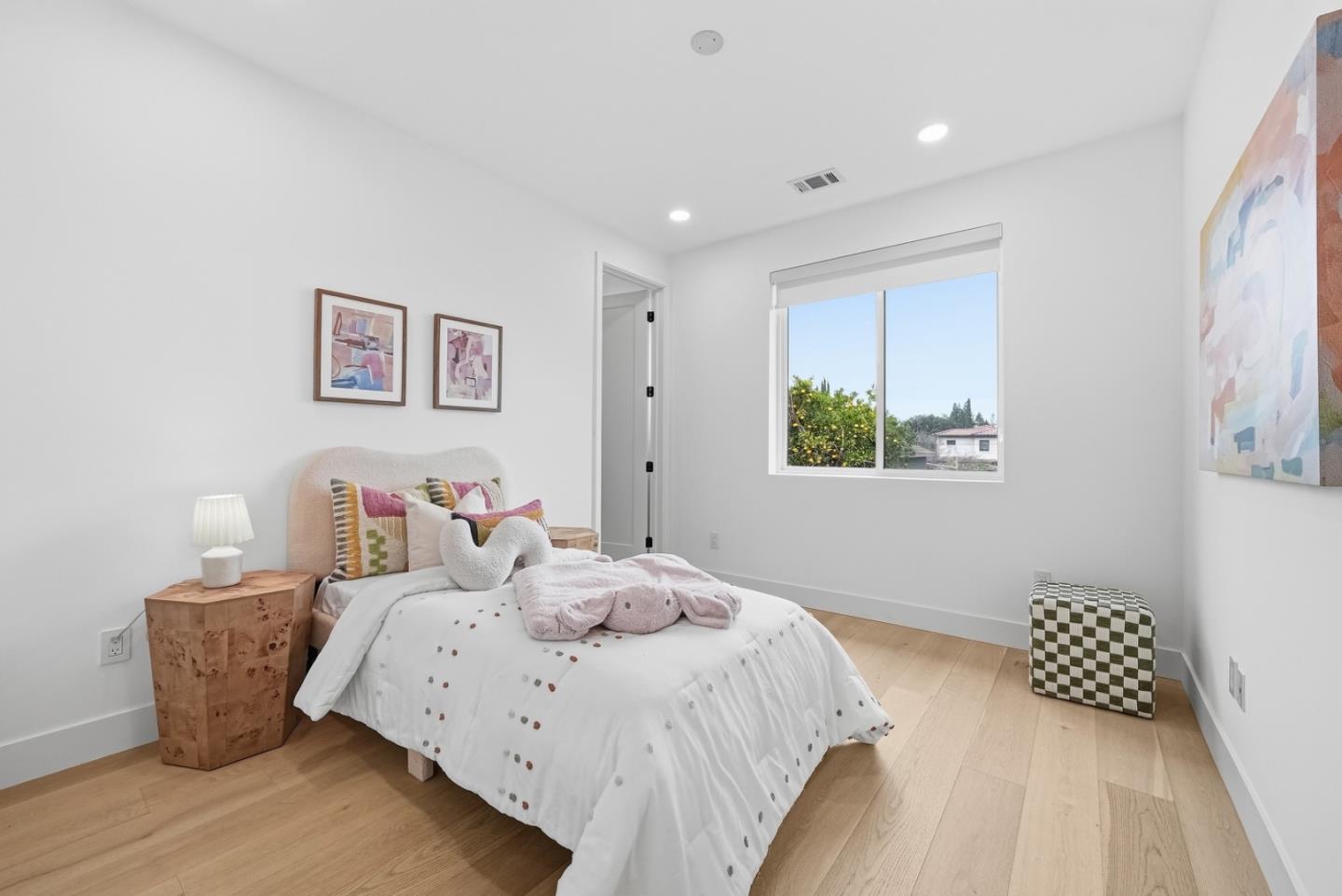 Detail Gallery Image 50 of 79 For 395 Martens Ave, Mountain View,  CA 94040 - 6 Beds | 6/1 Baths