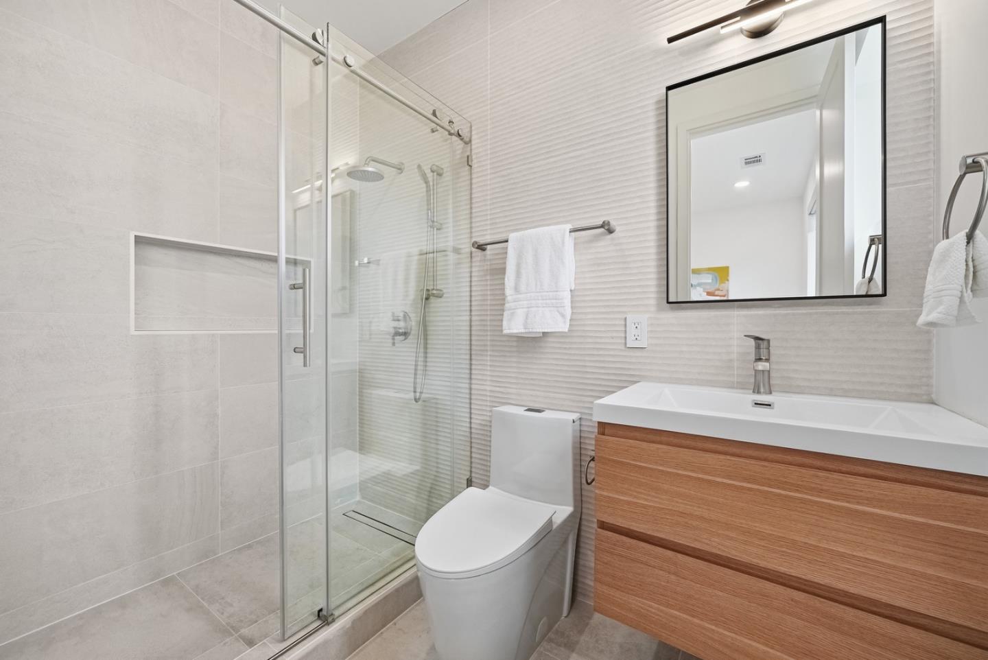 Detail Gallery Image 53 of 79 For 395 Martens Ave, Mountain View,  CA 94040 - 6 Beds | 6/1 Baths