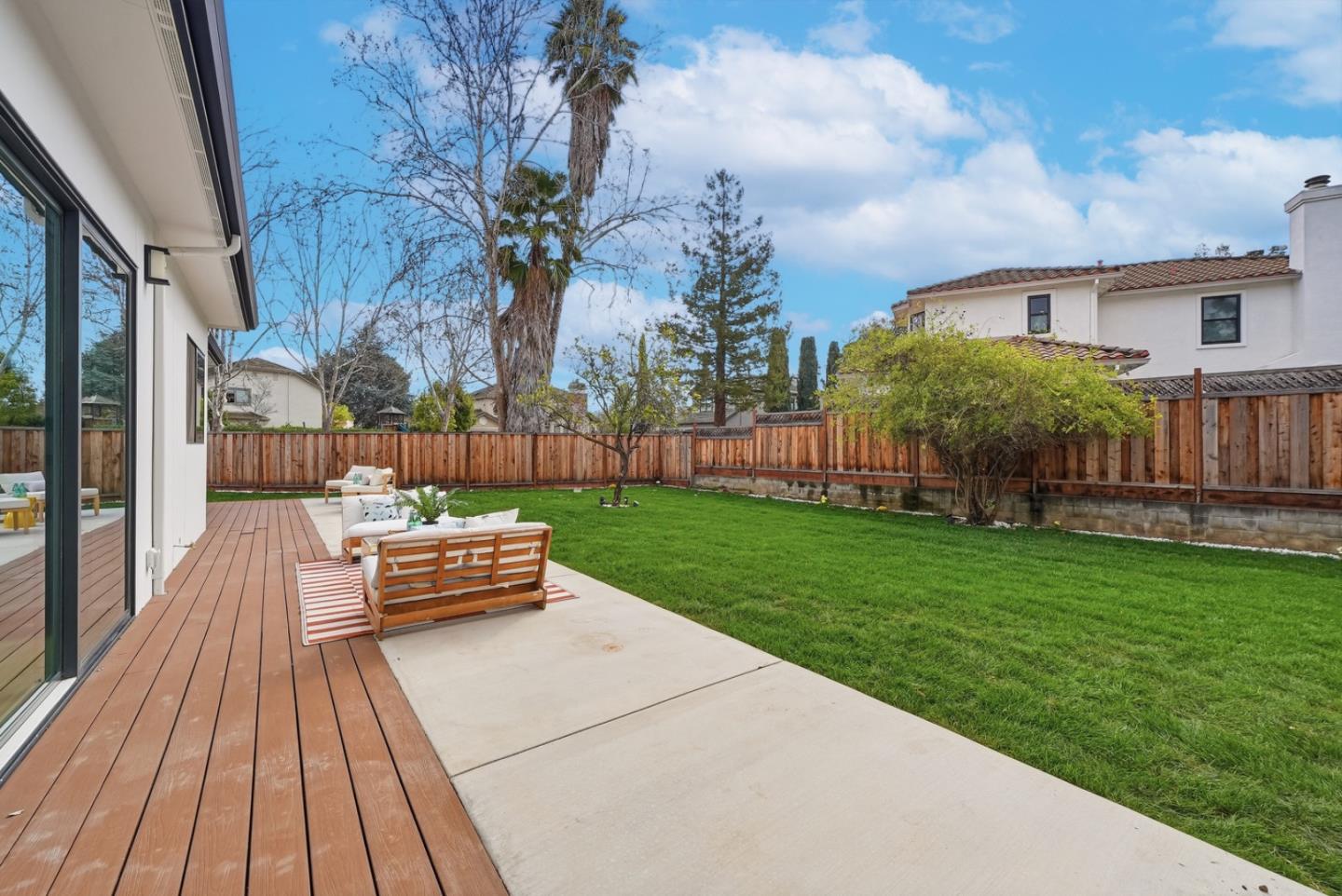 Detail Gallery Image 62 of 79 For 395 Martens Ave, Mountain View,  CA 94040 - 6 Beds | 6/1 Baths