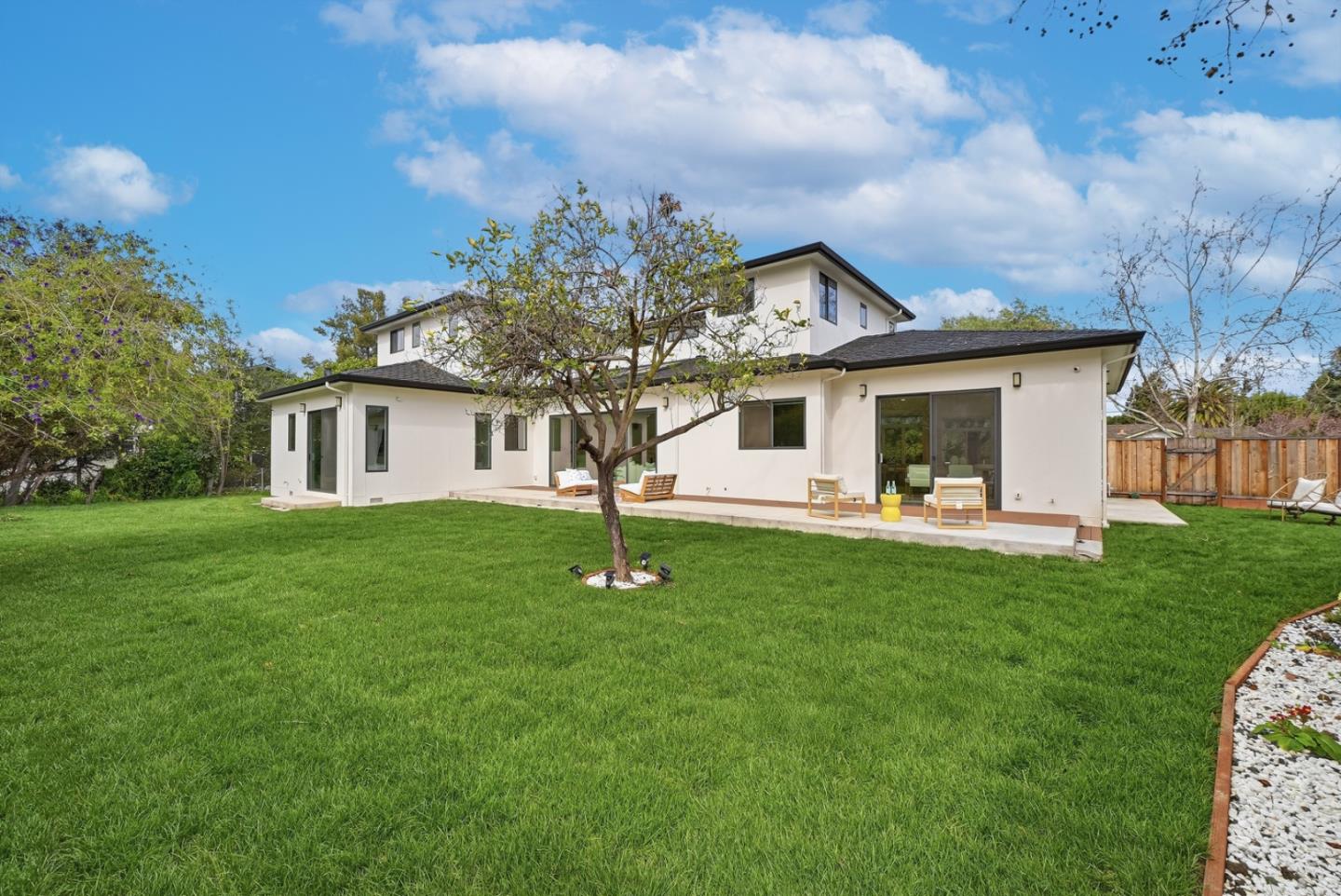 Detail Gallery Image 67 of 79 For 395 Martens Ave, Mountain View,  CA 94040 - 6 Beds | 6/1 Baths