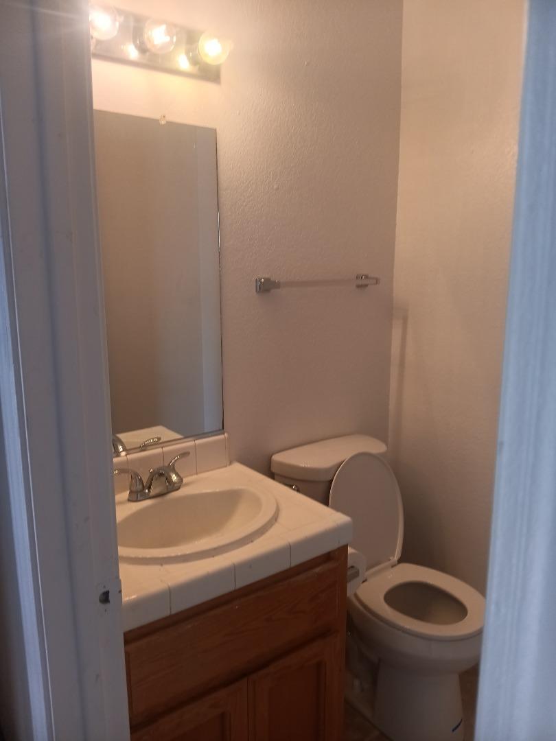 Detail Gallery Image 7 of 20 For 520 San Pablo Ct a,  Morgan Hill,  CA 95037 - 3 Beds | 2/1 Baths