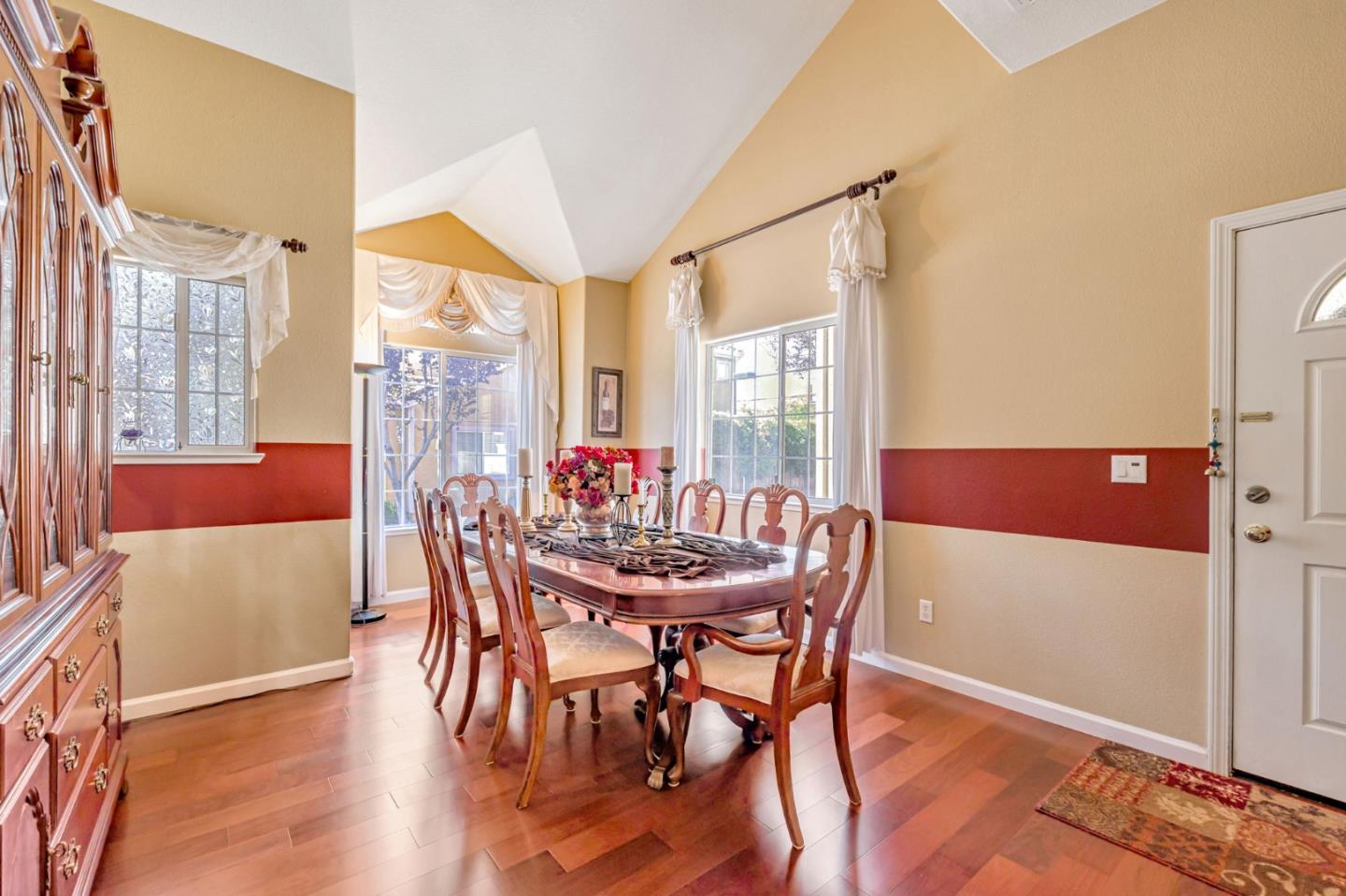 Detail Gallery Image 10 of 25 For 2158 Capitol Park Ct, San Jose,  CA 95132 - 4 Beds | 2/1 Baths
