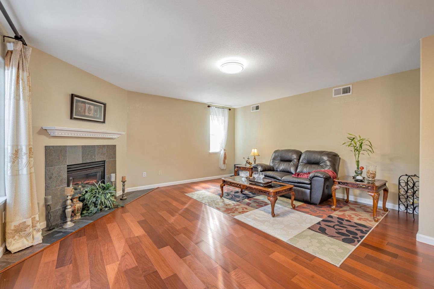 Detail Gallery Image 5 of 25 For 2158 Capitol Park Ct, San Jose,  CA 95132 - 4 Beds | 2/1 Baths