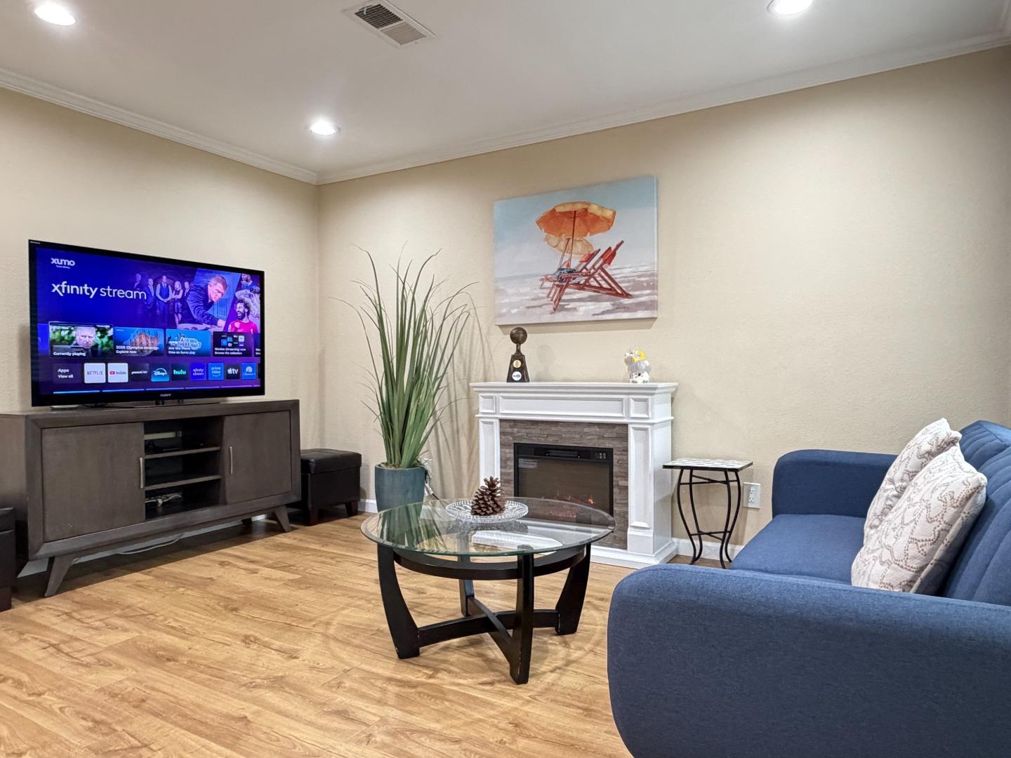 Detail Gallery Image 12 of 32 For 638 Rand St, San Mateo,  CA 94401 - 3 Beds | 2/1 Baths