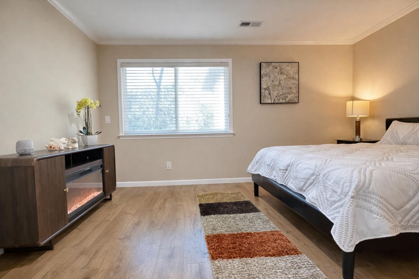Detail Gallery Image 14 of 32 For 638 Rand St, San Mateo,  CA 94401 - 3 Beds | 2/1 Baths