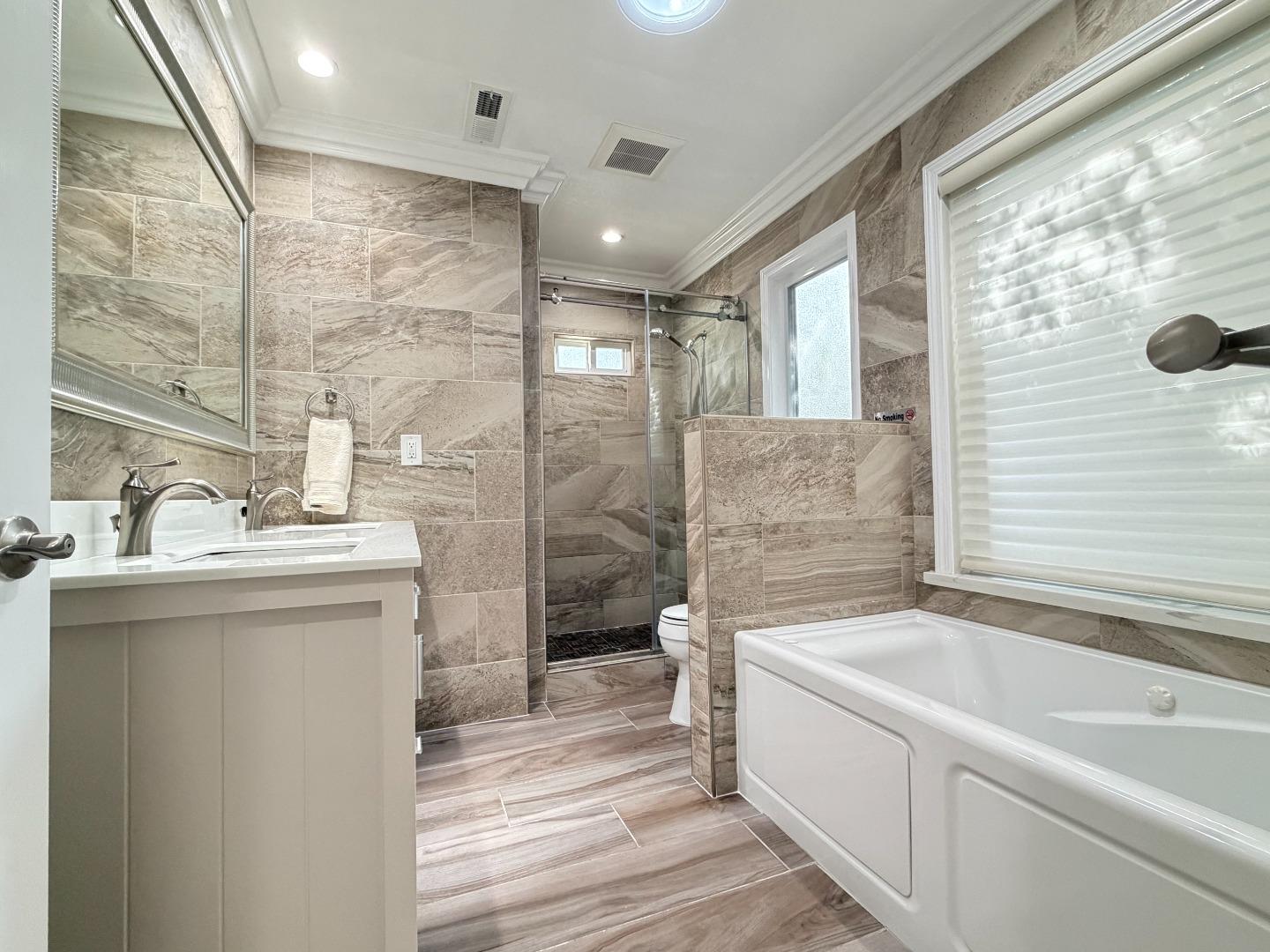 Detail Gallery Image 16 of 32 For 638 Rand St, San Mateo,  CA 94401 - 3 Beds | 2/1 Baths