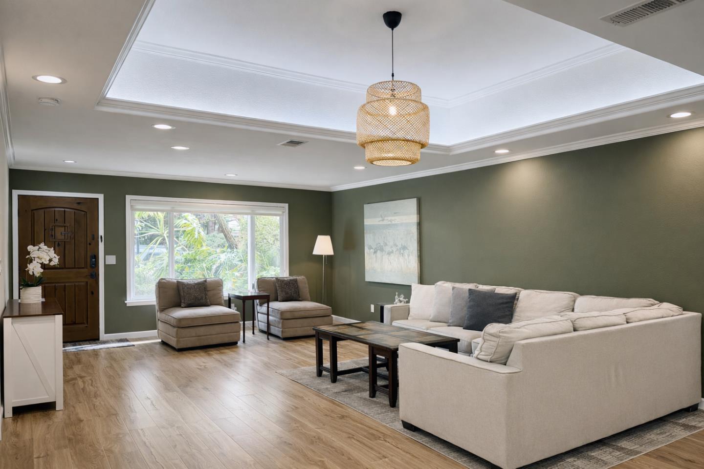 Detail Gallery Image 3 of 32 For 638 Rand St, San Mateo,  CA 94401 - 3 Beds | 2/1 Baths