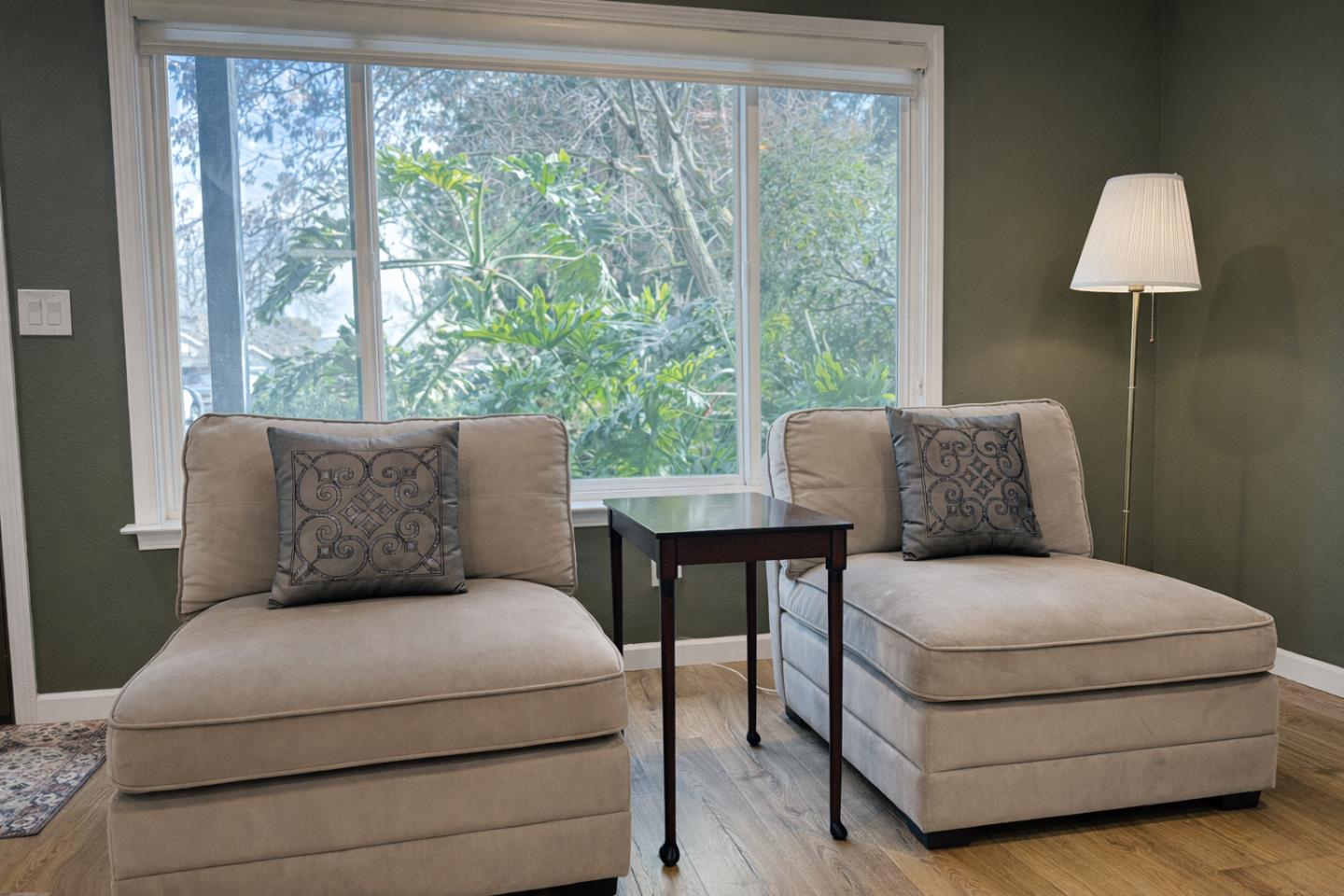 Detail Gallery Image 4 of 32 For 638 Rand St, San Mateo,  CA 94401 - 3 Beds | 2/1 Baths