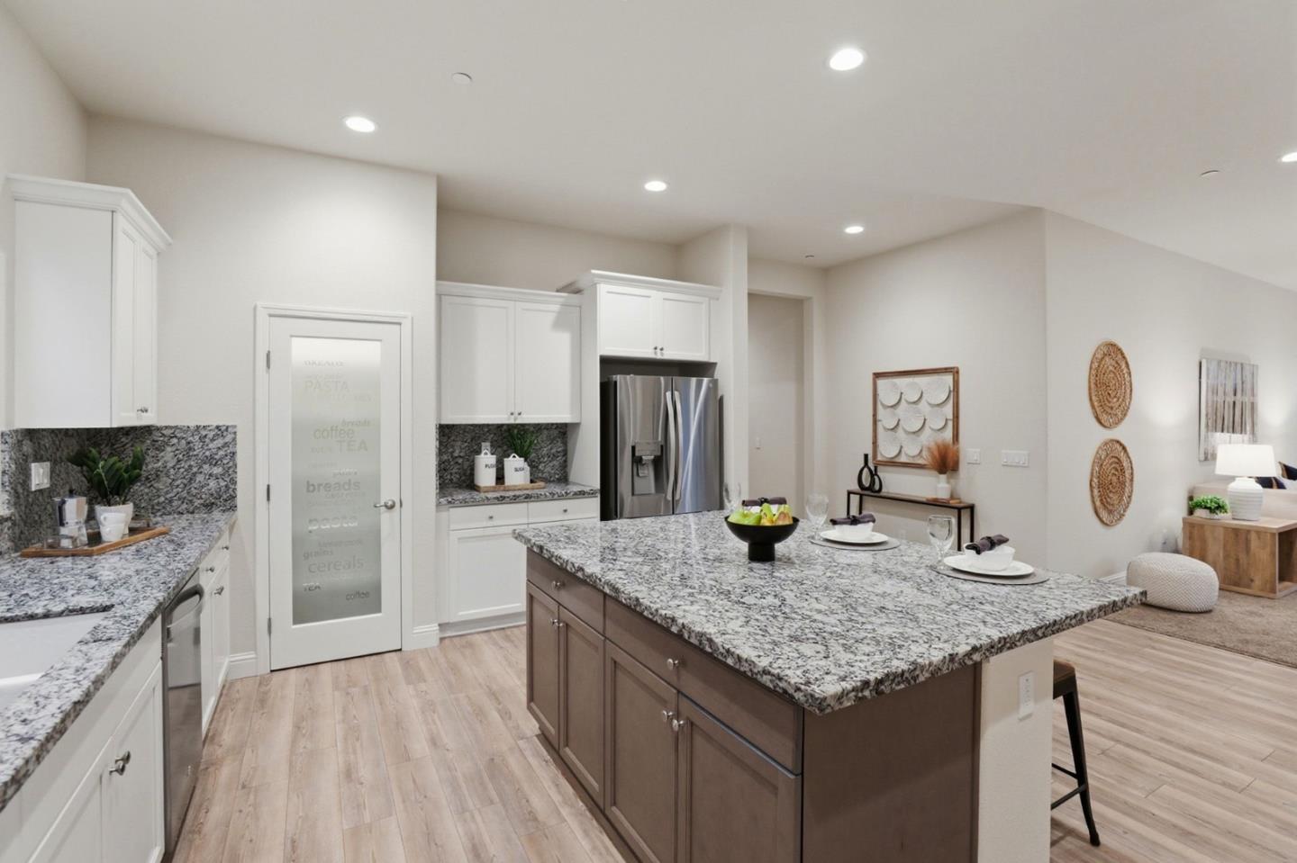 Detail Gallery Image 8 of 43 For 3015 Pinos Way, Marina,  CA 93933 - 3 Beds | 2 Baths