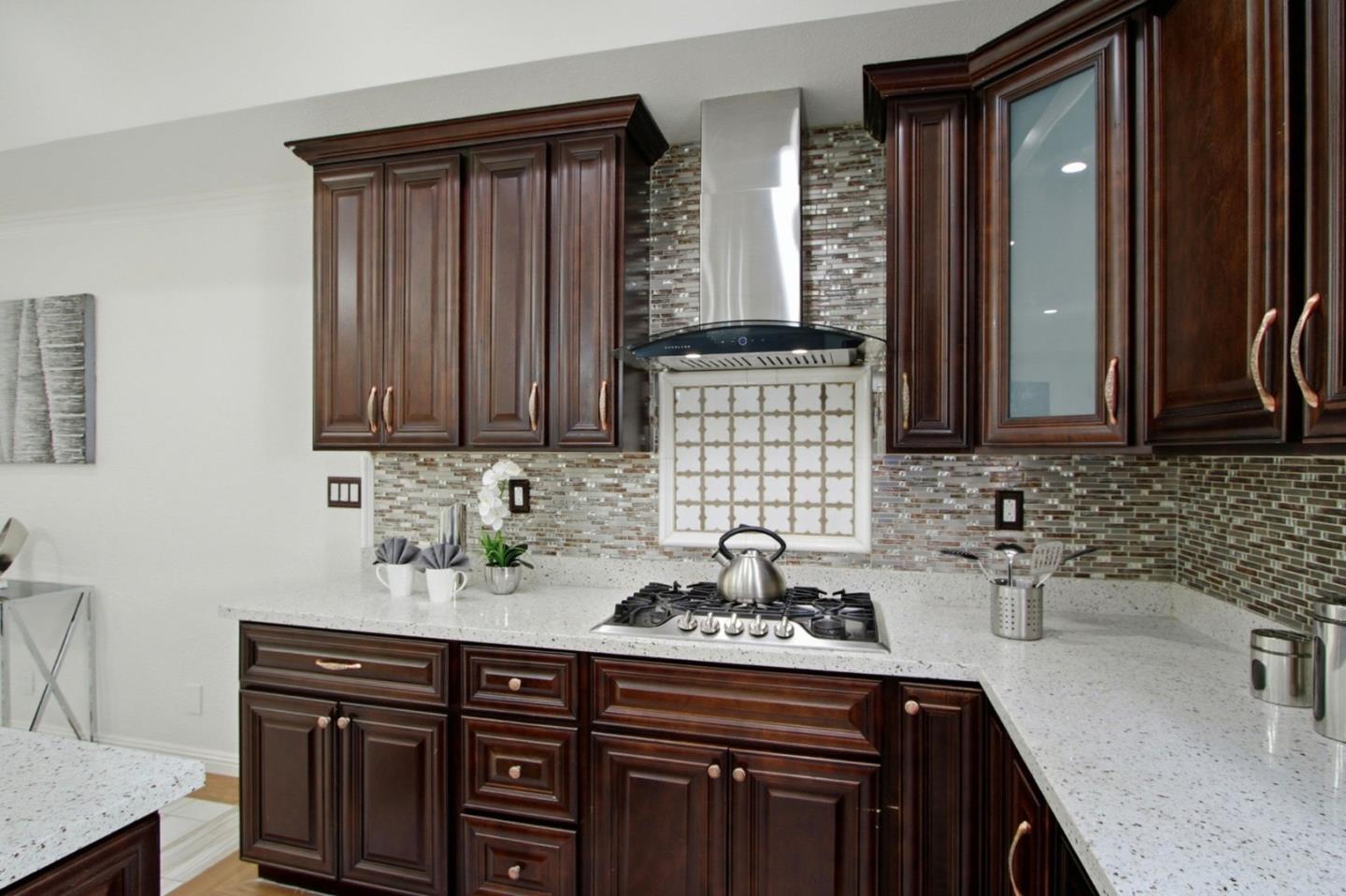 Detail Gallery Image 17 of 47 For 662 Kirk Glen Dr, San Jose,  CA 95133 - 4 Beds | 3 Baths