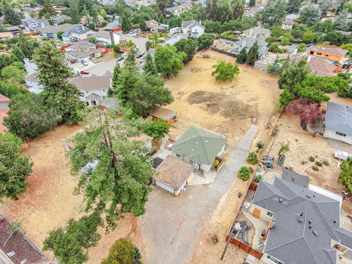 Detail Gallery Image 65 of 80 For 2468 Hidden Ln, Hayward,  CA 94541 - 5 Beds | 4 Baths