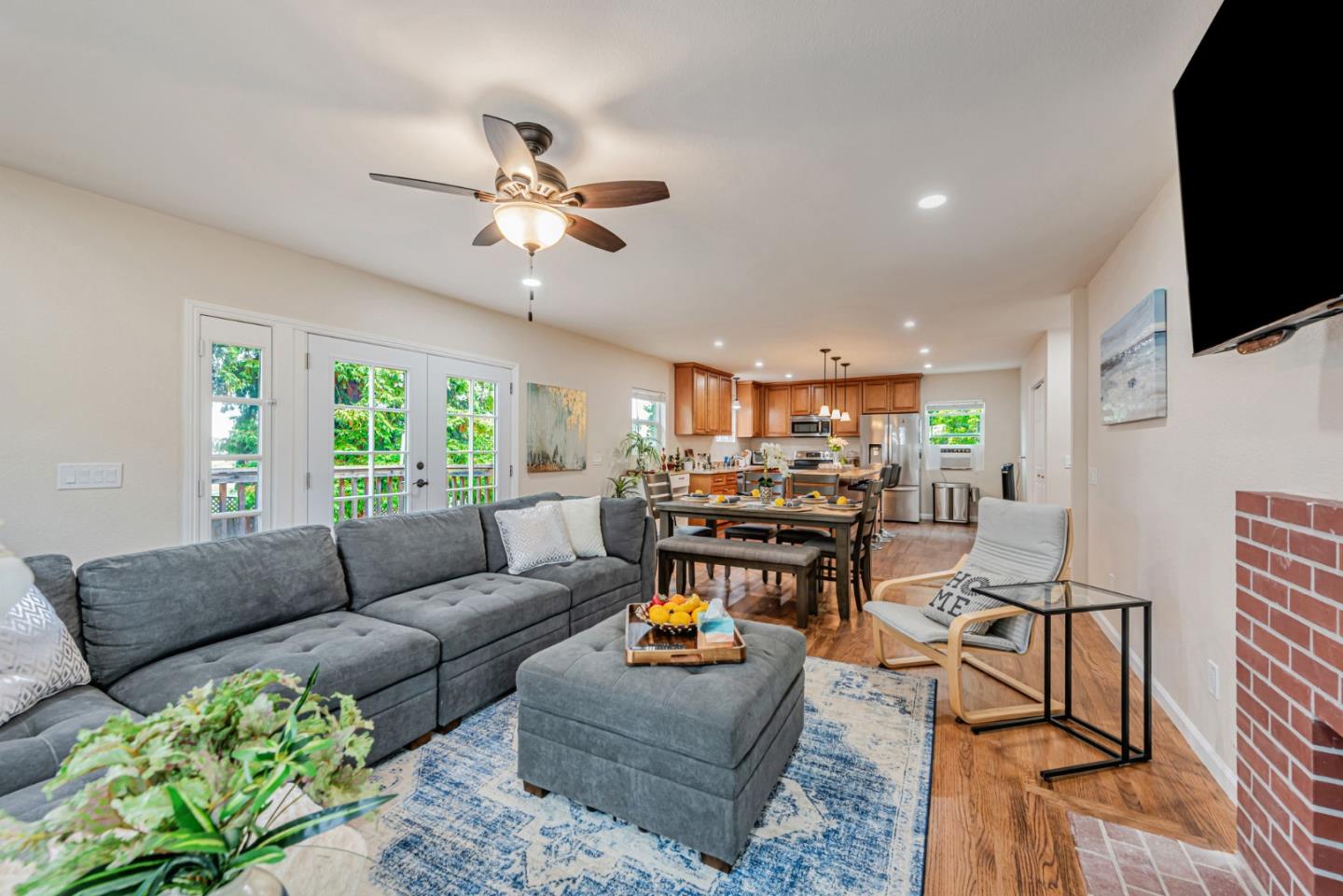 Detail Gallery Image 7 of 80 For 2468 Hidden Ln, Hayward,  CA 94541 - 5 Beds | 4 Baths