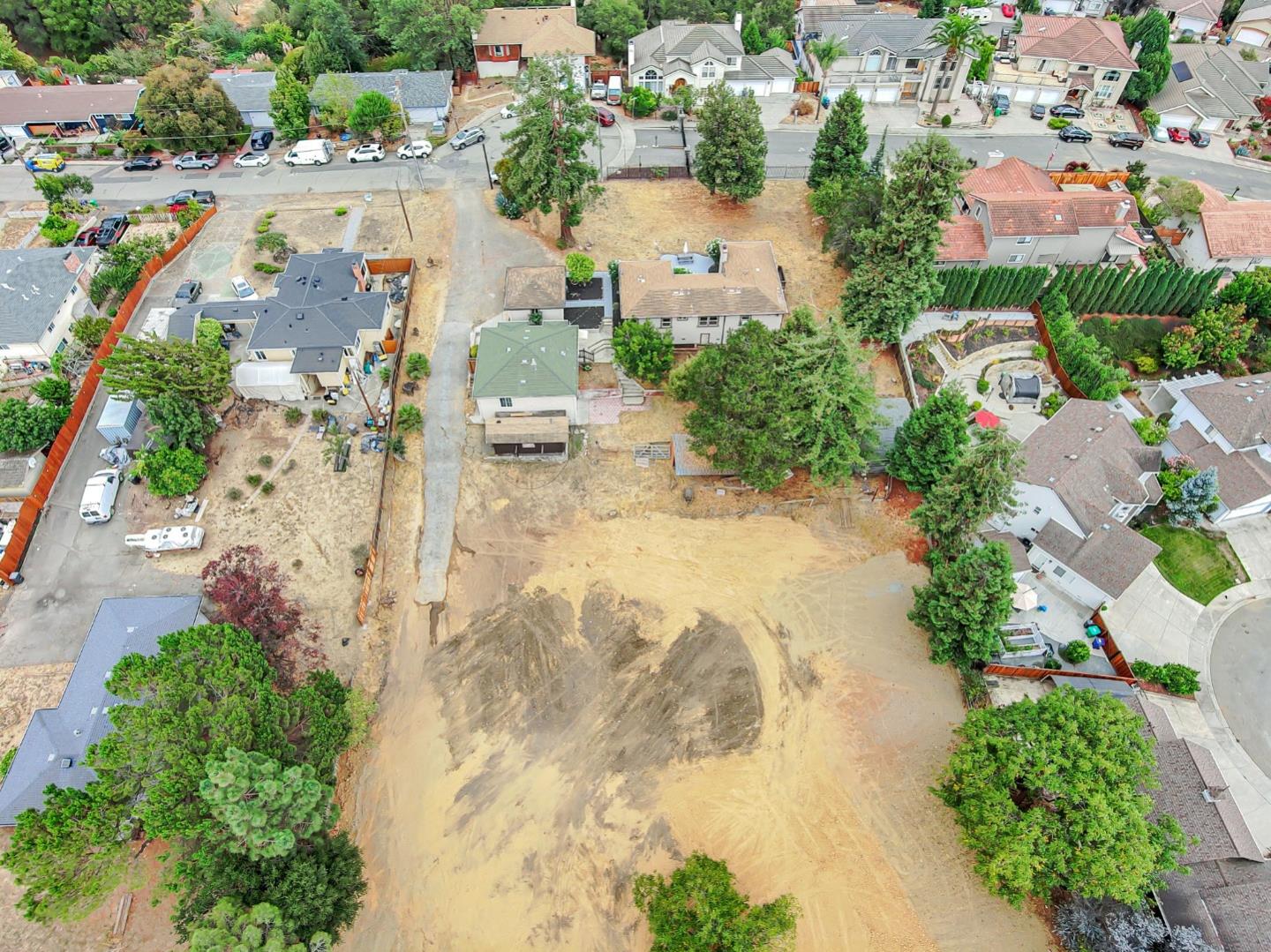 Detail Gallery Image 72 of 80 For 2468 Hidden Ln, Hayward,  CA 94541 - 5 Beds | 4 Baths