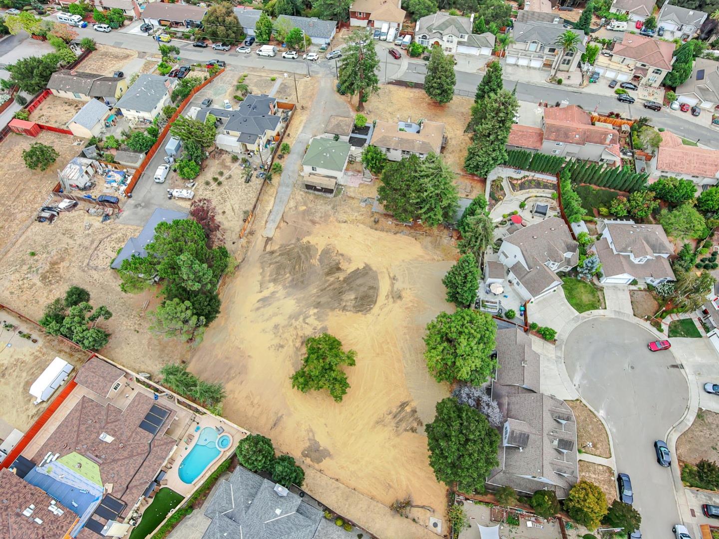 Detail Gallery Image 74 of 80 For 2468 Hidden Ln, Hayward,  CA 94541 - 5 Beds | 4 Baths
