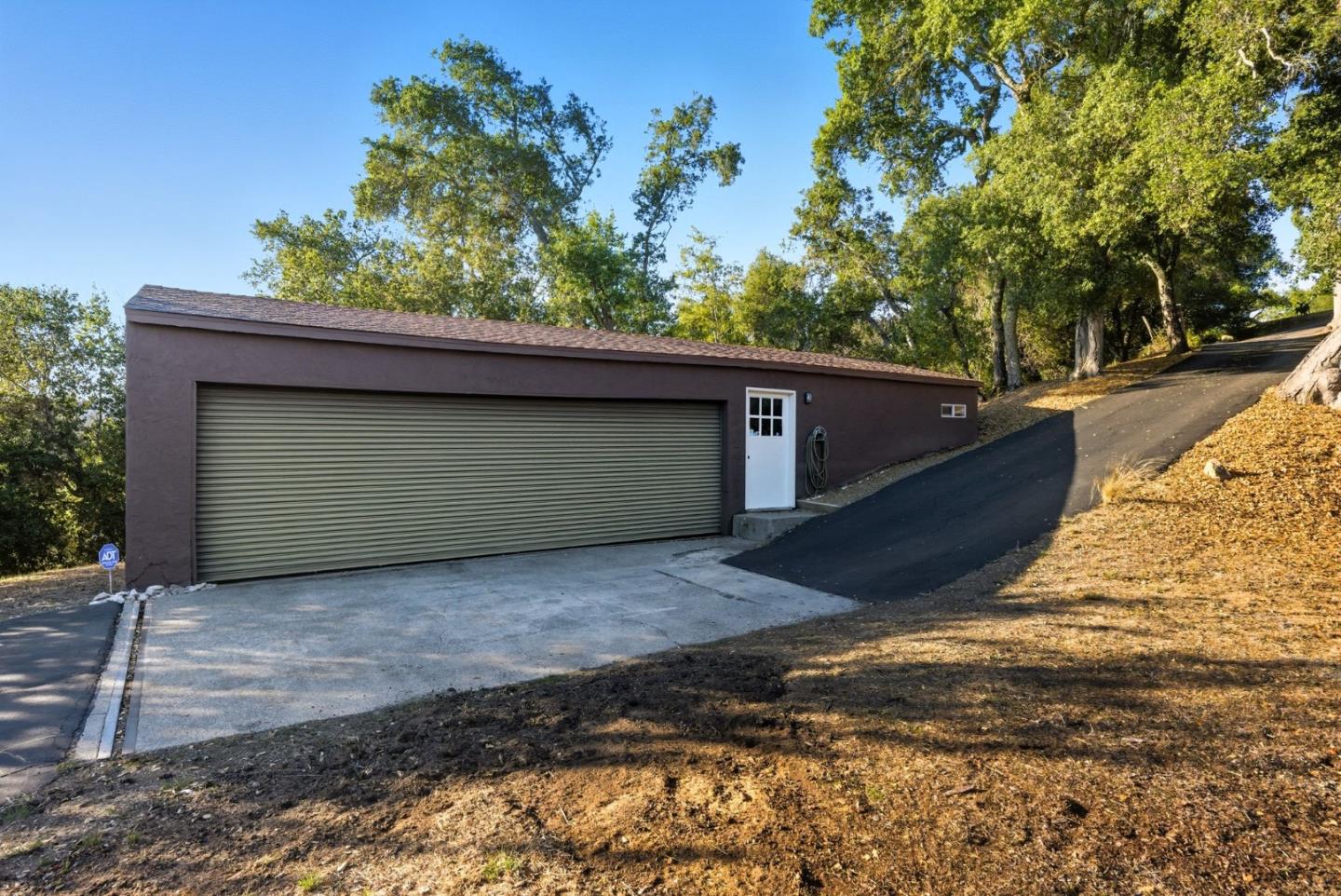 Detail Gallery Image 22 of 24 For 22721 Oak Flat Rd, Los Gatos,  CA 95033 - 4 Beds | 2 Baths