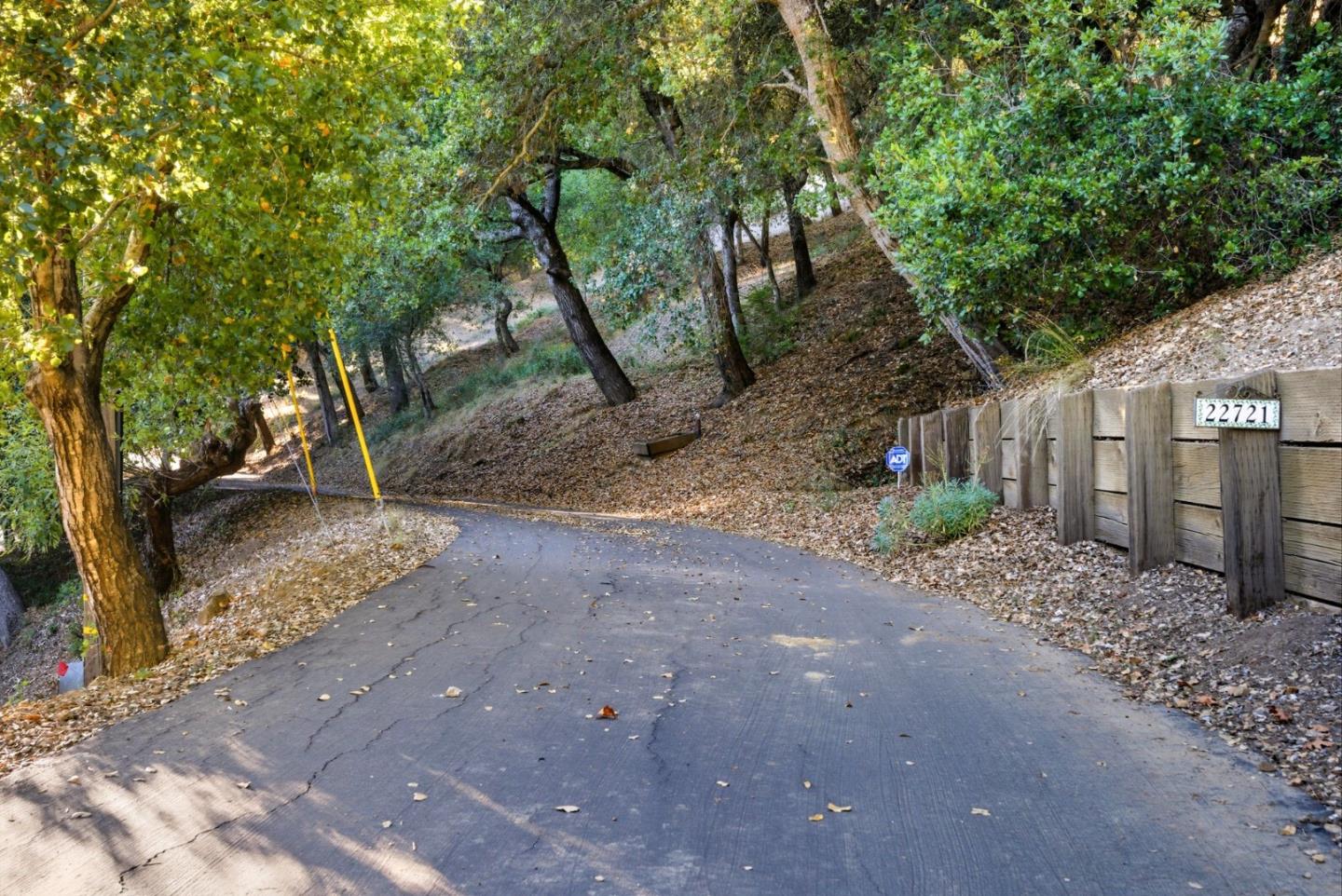 Detail Gallery Image 23 of 24 For 22721 Oak Flat Rd, Los Gatos,  CA 95033 - 4 Beds | 2 Baths