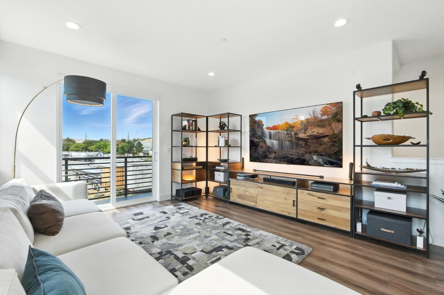 Detail Gallery Image 11 of 36 For 3493 Router Cmn, Fremont,  CA 94538 - 4 Beds | 3/1 Baths