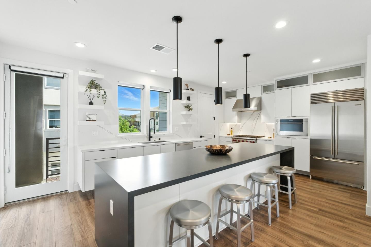 Detail Gallery Image 5 of 36 For 3493 Router Cmn, Fremont,  CA 94538 - 4 Beds | 3/1 Baths