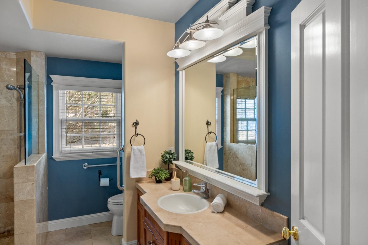 Detail Gallery Image 14 of 29 For 13 Sylvan Pl, Monterey,  CA 93940 - 3 Beds | 2 Baths