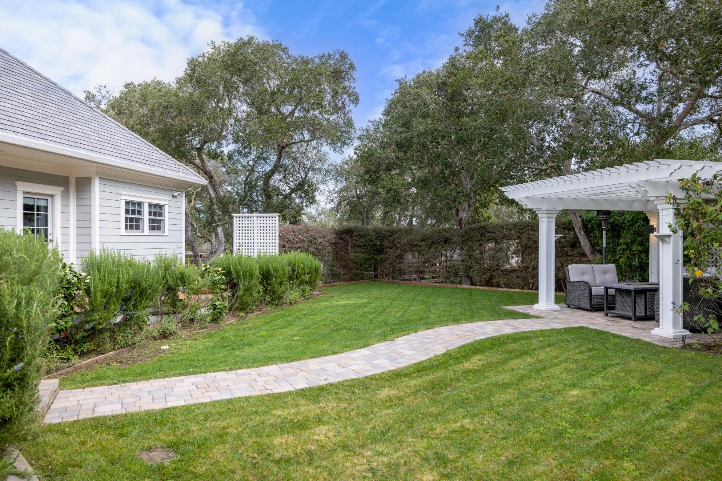 Detail Gallery Image 25 of 29 For 13 Sylvan Pl, Monterey,  CA 93940 - 3 Beds | 2 Baths