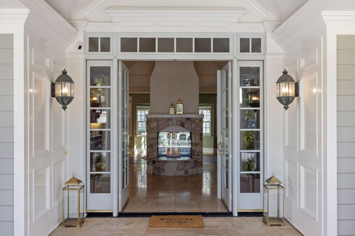 Detail Gallery Image 4 of 29 For 13 Sylvan Pl, Monterey,  CA 93940 - 3 Beds | 2 Baths