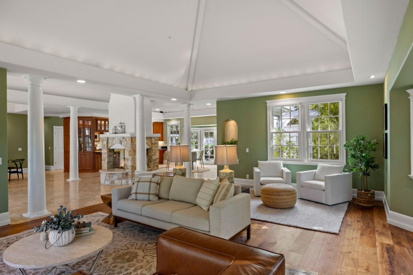 Detail Gallery Image 6 of 29 For 13 Sylvan Pl, Monterey,  CA 93940 - 3 Beds | 2 Baths