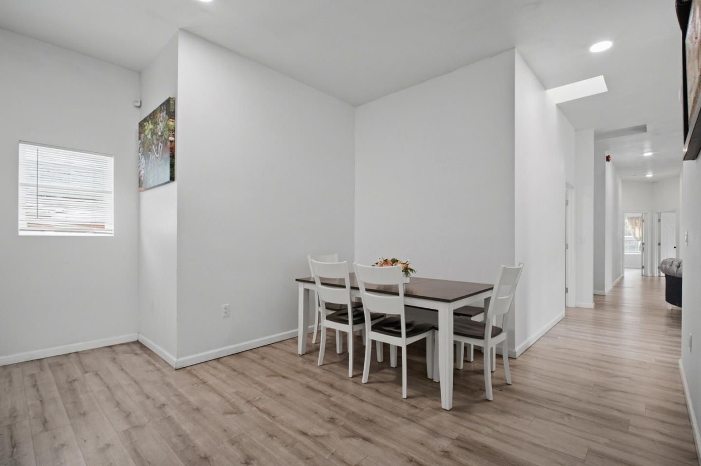 Detail Gallery Image 12 of 50 For 26937 Huntwood Ave, Hayward,  CA 94544 - 4 Beds | 4/1 Baths