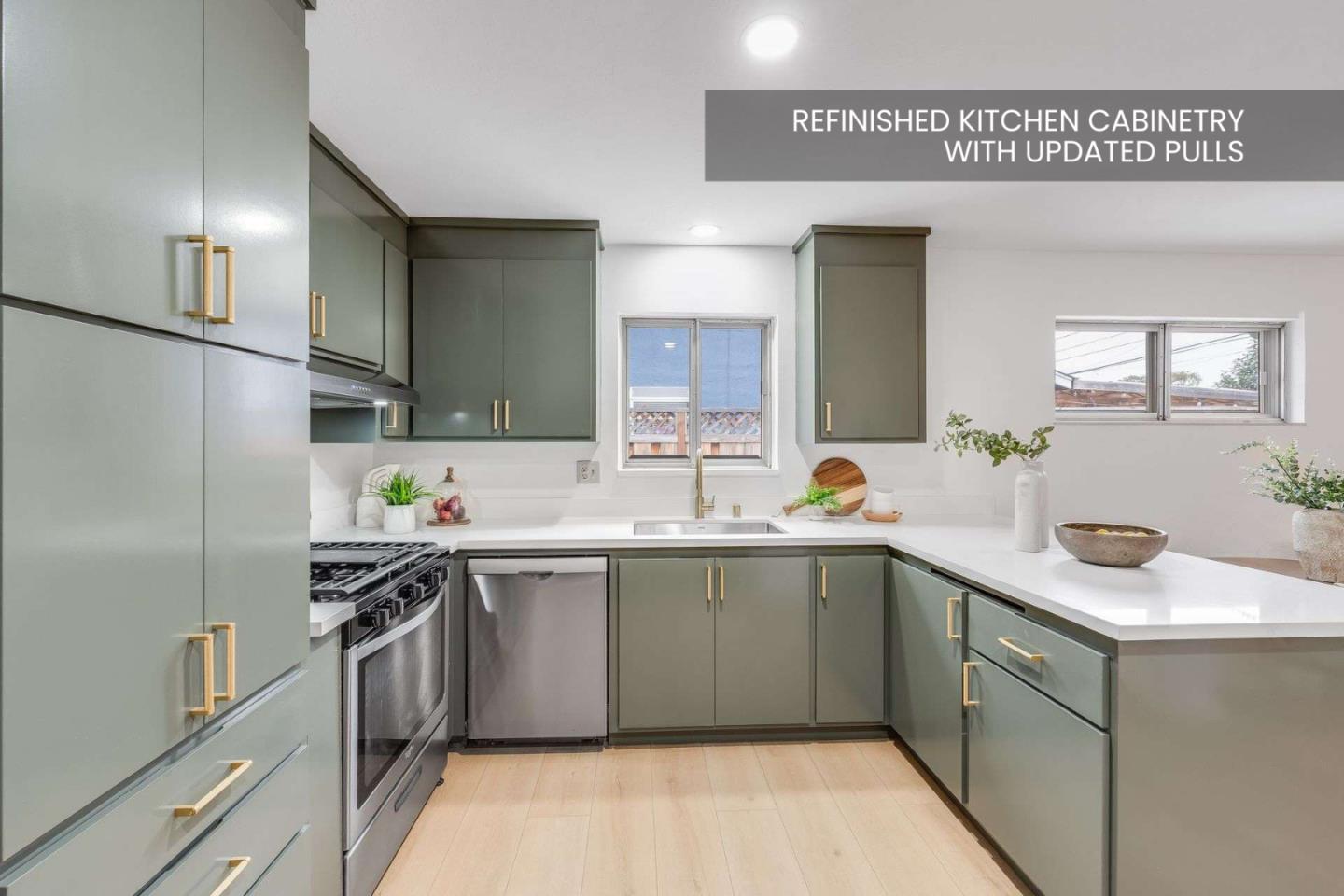 Detail Gallery Image 5 of 35 For 40327 Blacow Rd, Fremont,  CA 94538 - 3 Beds | 2 Baths