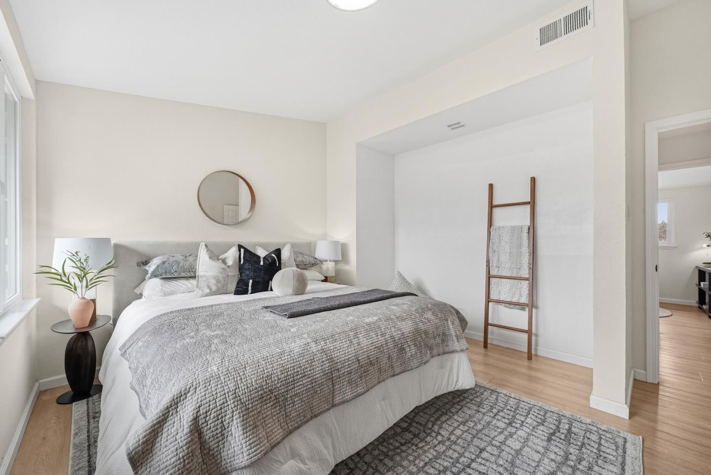 Detail Gallery Image 16 of 48 For 321 Beechnut Ave, Sunnyvale,  CA 94085 - 3 Beds | 2 Baths