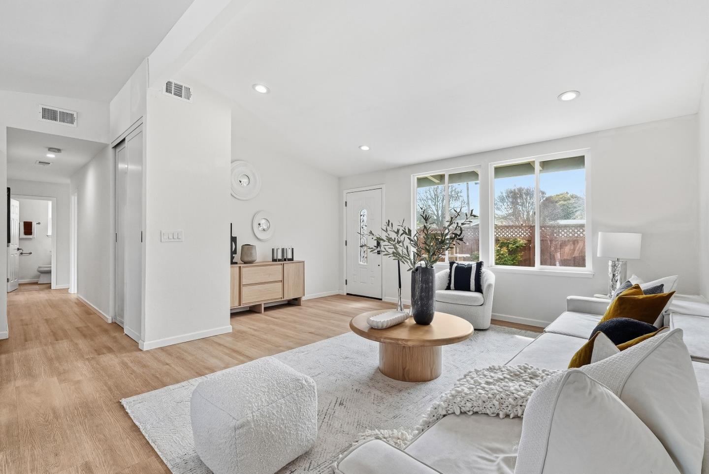 Detail Gallery Image 2 of 48 For 321 Beechnut Ave, Sunnyvale,  CA 94085 - 3 Beds | 2 Baths