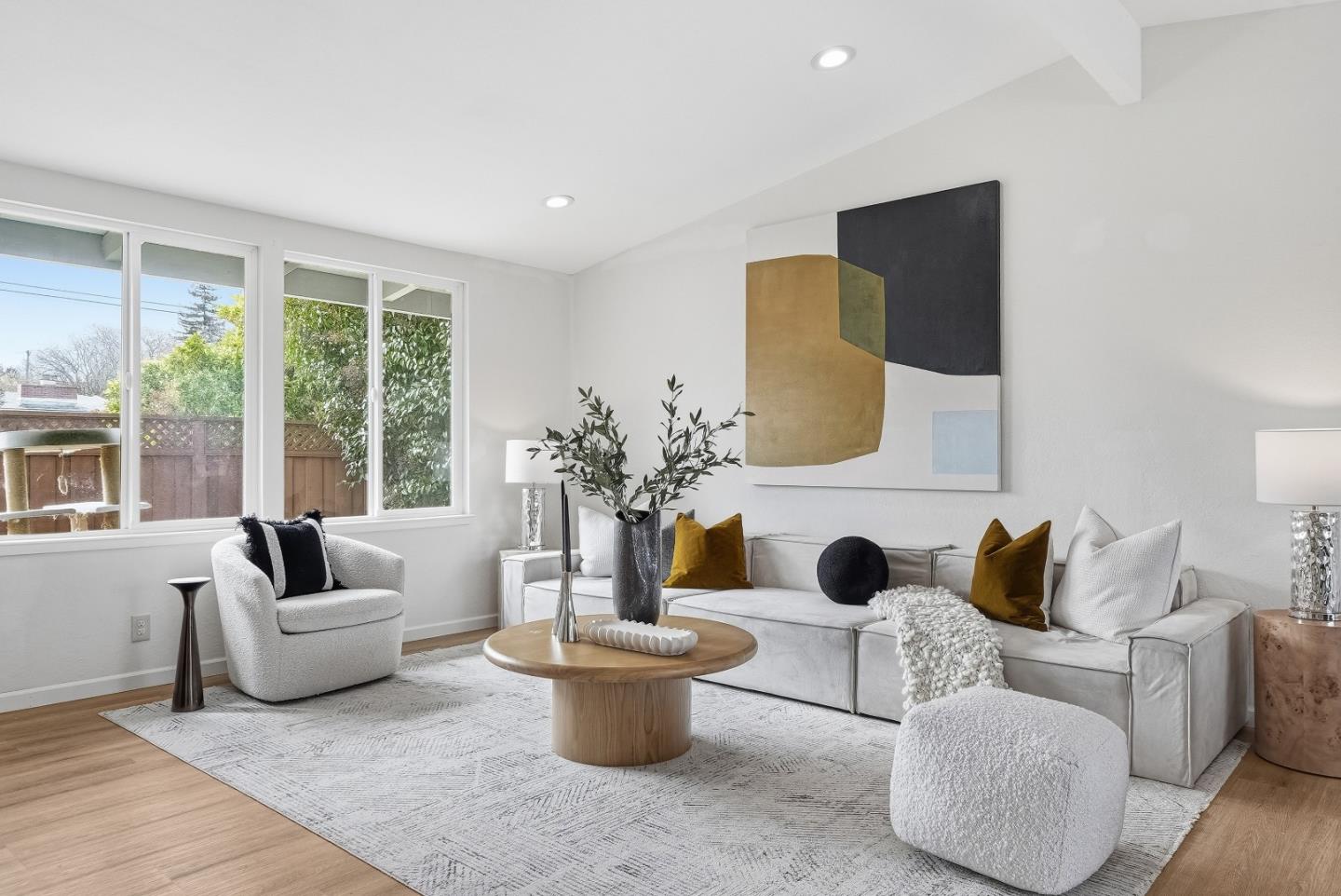 Detail Gallery Image 5 of 48 For 321 Beechnut Ave, Sunnyvale,  CA 94085 - 3 Beds | 2 Baths