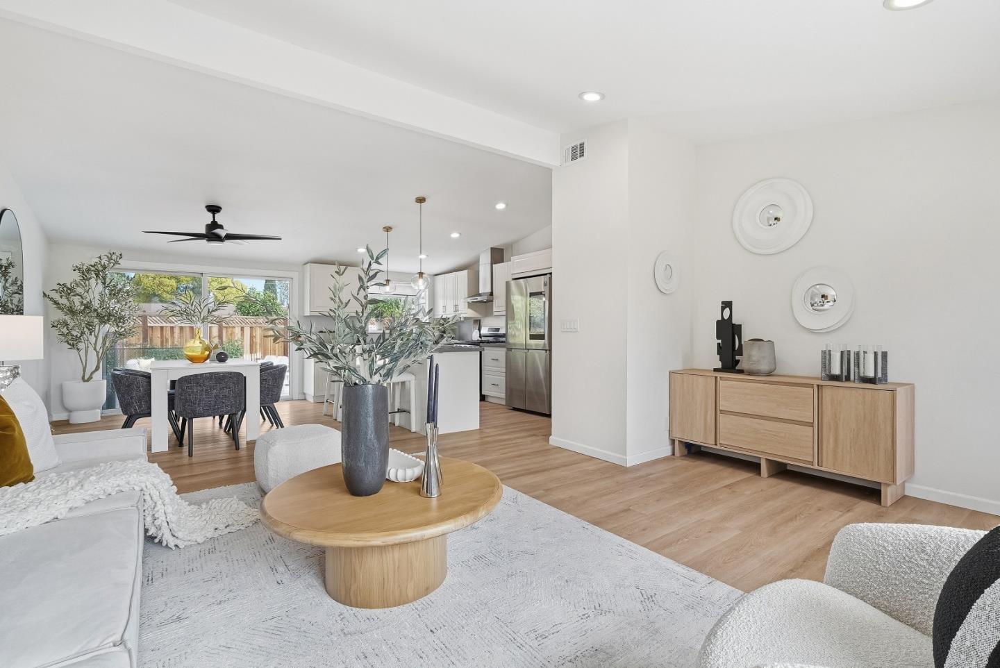 Detail Gallery Image 6 of 48 For 321 Beechnut Ave, Sunnyvale,  CA 94085 - 3 Beds | 2 Baths