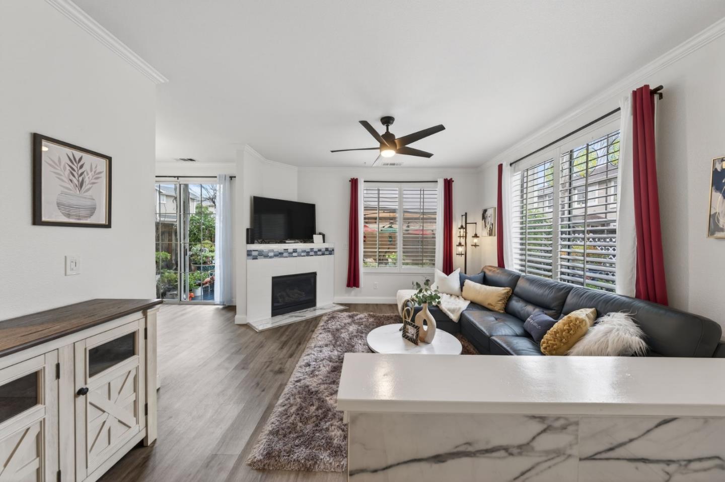 Detail Gallery Image 2 of 21 For 334 Ballymore Cir, San Jose,  CA 95136 - 4 Beds | 3 Baths