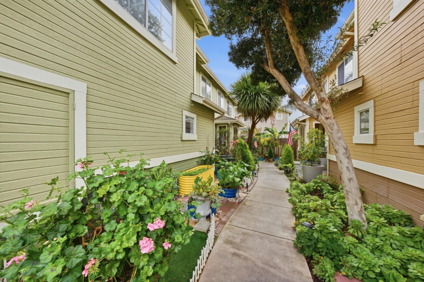 Detail Gallery Image 27 of 31 For 334 Ballymore Cir, San Jose,  CA 95136 - 4 Beds | 3 Baths