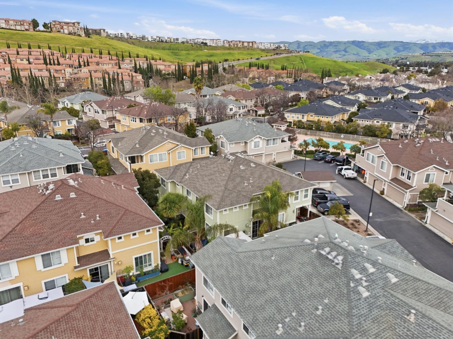 Detail Gallery Image 29 of 31 For 334 Ballymore Cir, San Jose,  CA 95136 - 4 Beds | 3 Baths