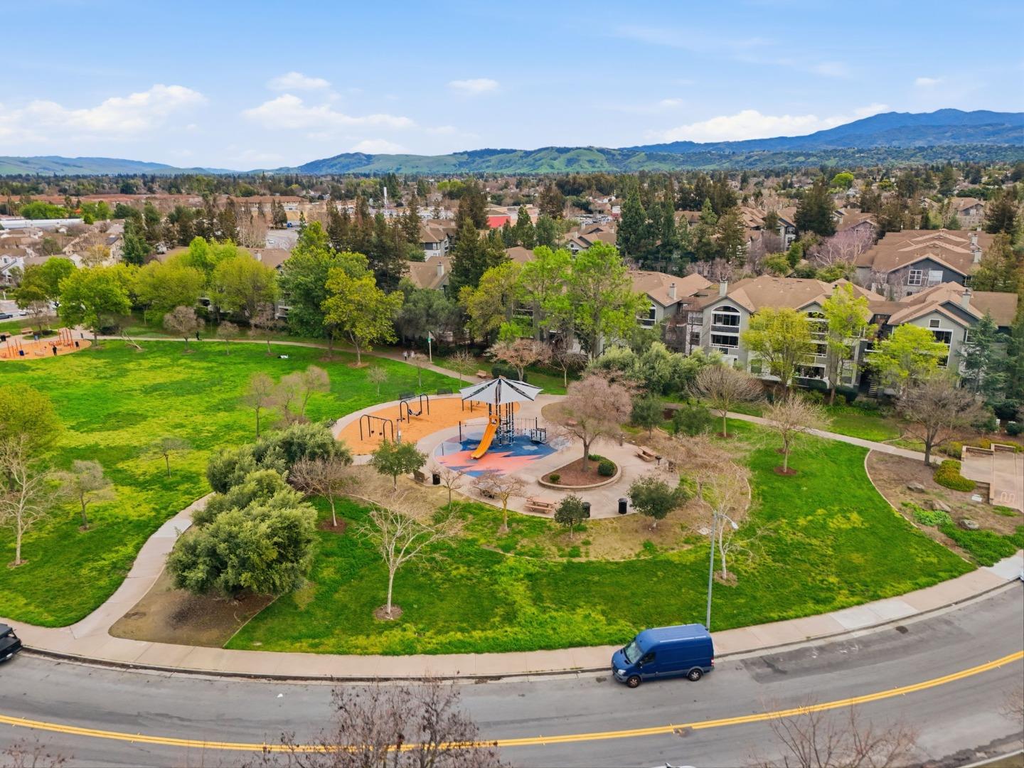 Detail Gallery Image 30 of 31 For 334 Ballymore Cir, San Jose,  CA 95136 - 4 Beds | 3 Baths