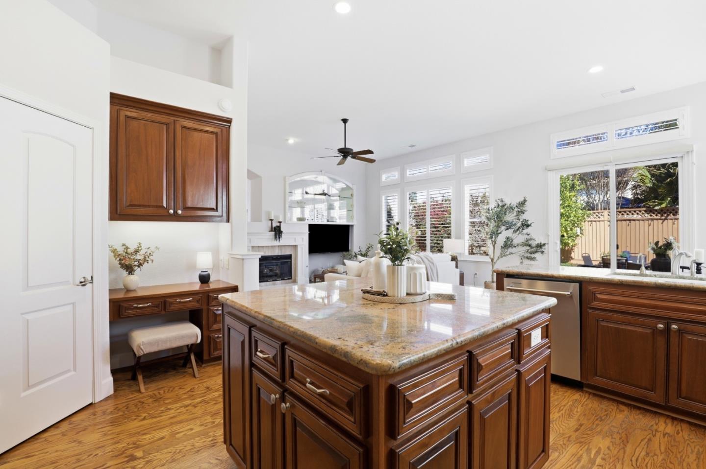 Detail Gallery Image 14 of 50 For 19076 Savannah Ct, Morgan Hill,  CA 95037 - 4 Beds | 3/1 Baths