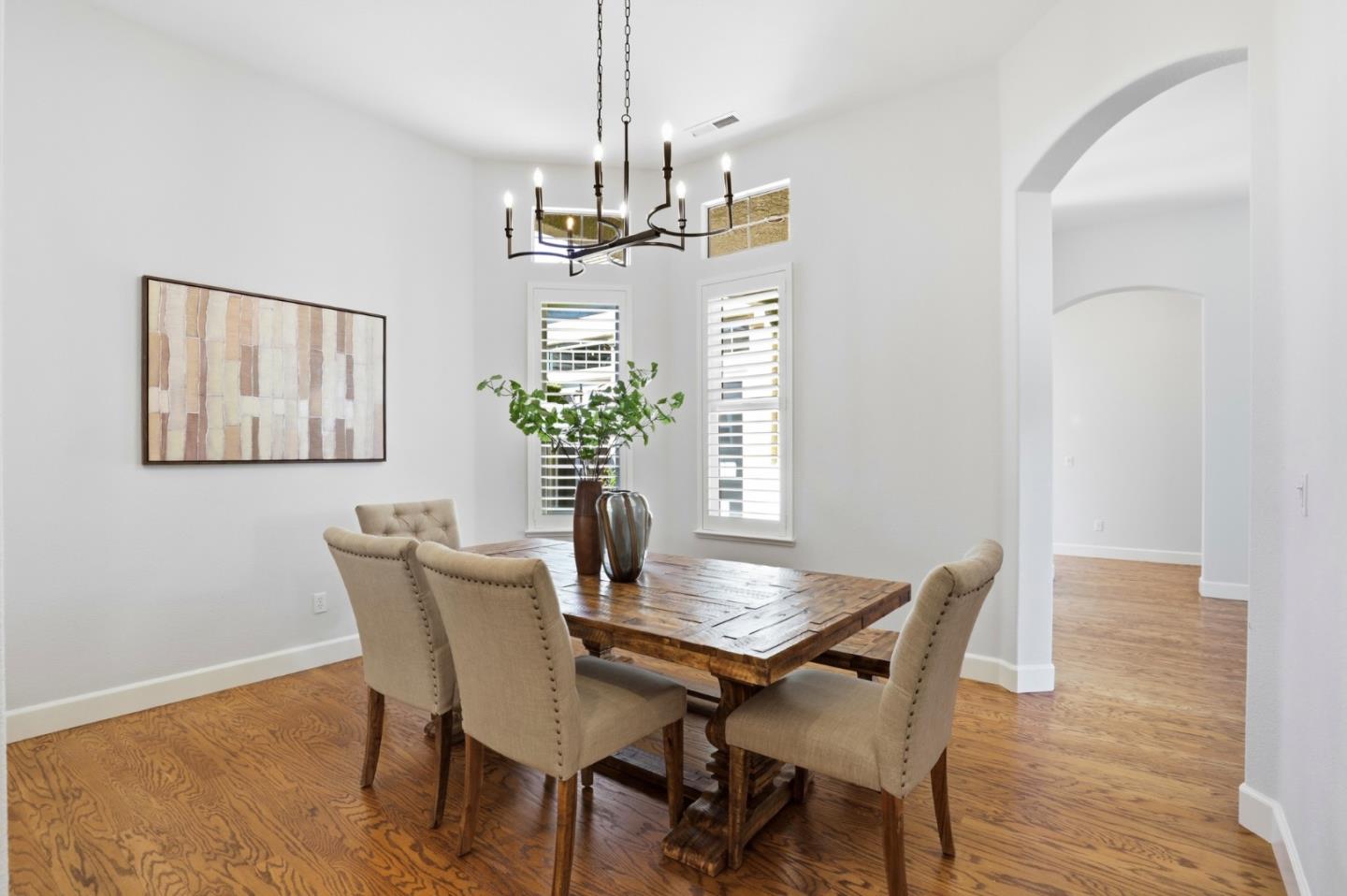 Detail Gallery Image 19 of 50 For 19076 Savannah Ct, Morgan Hill,  CA 95037 - 4 Beds | 3/1 Baths