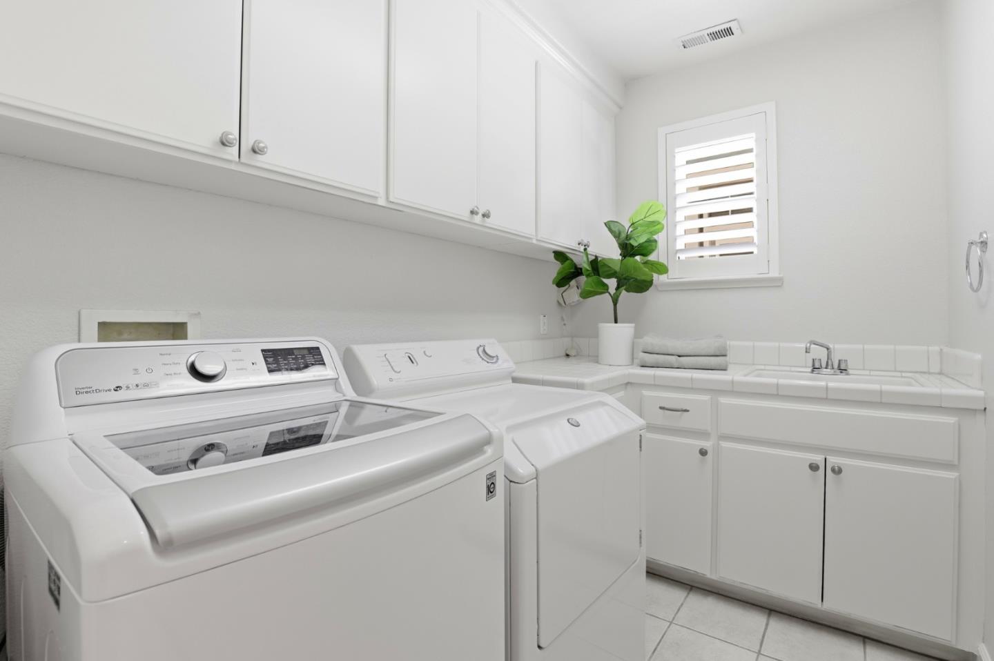 Detail Gallery Image 36 of 50 For 19076 Savannah Ct, Morgan Hill,  CA 95037 - 4 Beds | 3/1 Baths