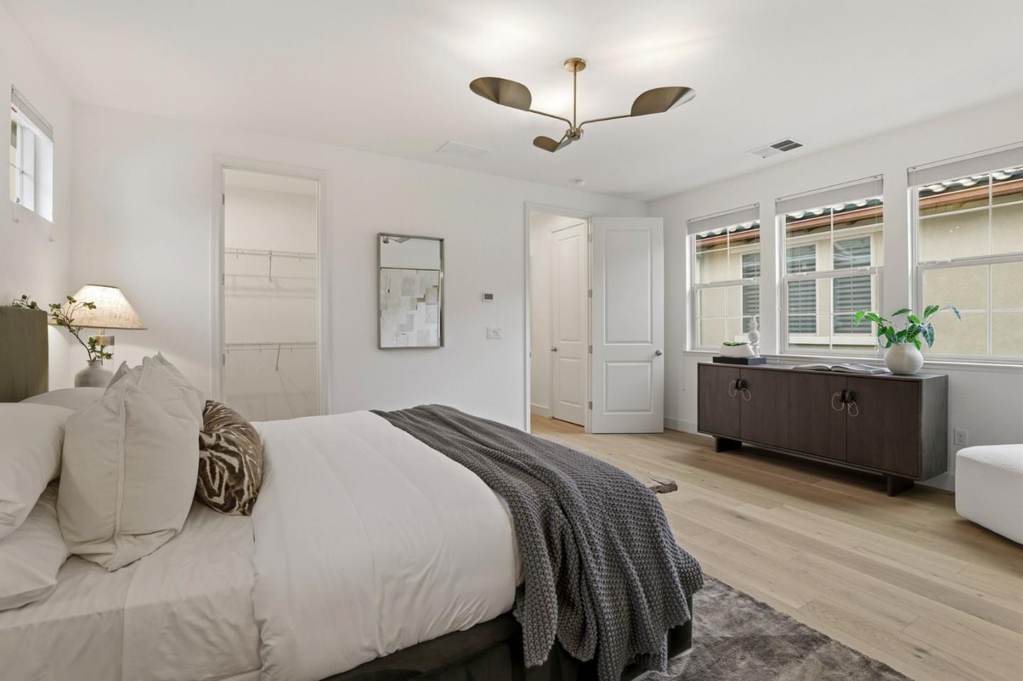 Detail Gallery Image 16 of 33 For 3042 via Siena Pl, Santa Clara,  CA 95051 - 3 Beds | 2/1 Baths