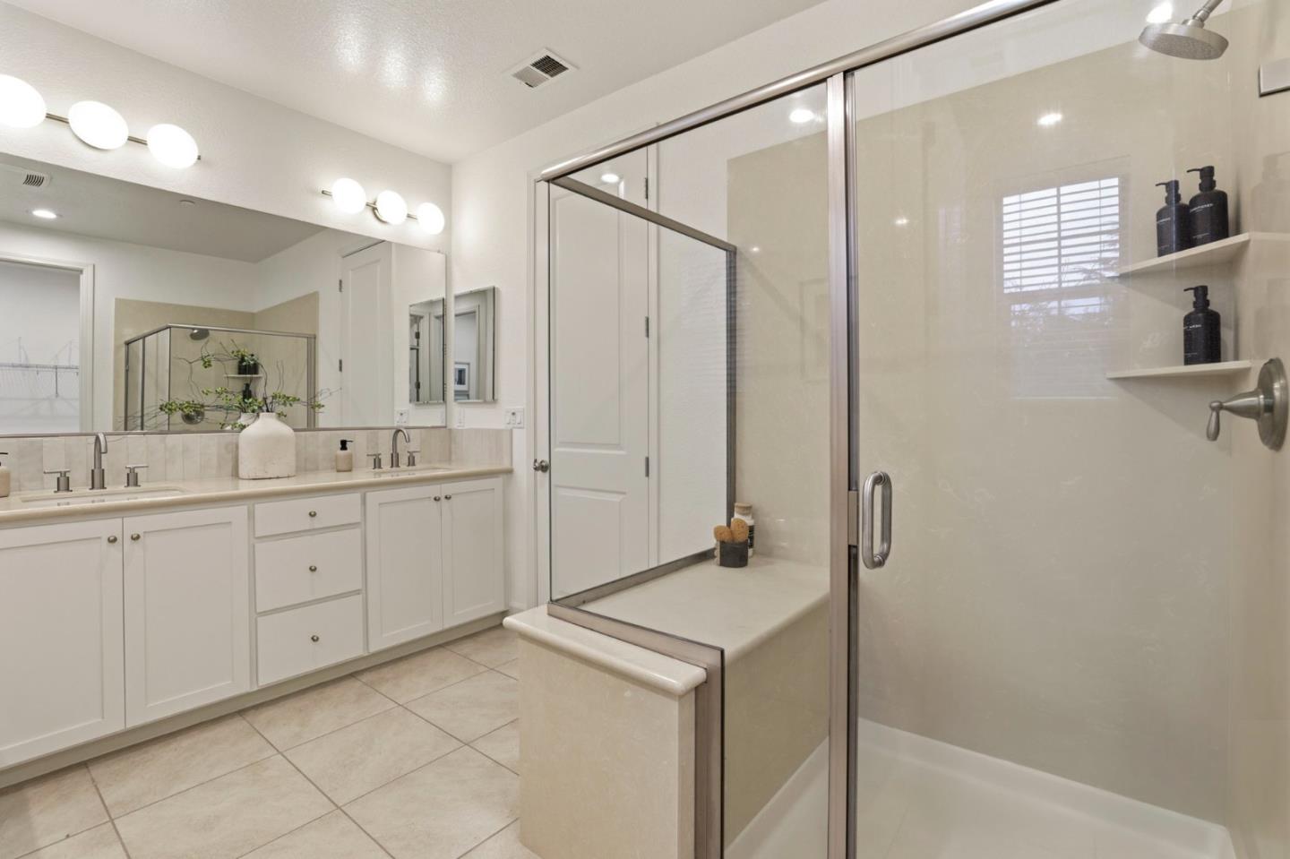 Detail Gallery Image 18 of 33 For 3042 via Siena Pl, Santa Clara,  CA 95051 - 3 Beds | 2/1 Baths