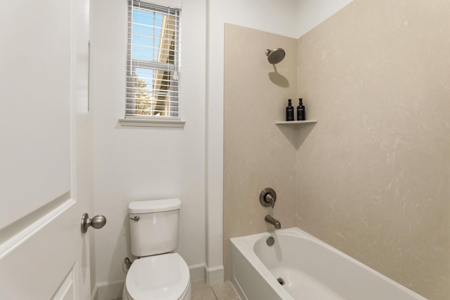 Detail Gallery Image 23 of 33 For 3042 via Siena Pl, Santa Clara,  CA 95051 - 3 Beds | 2/1 Baths