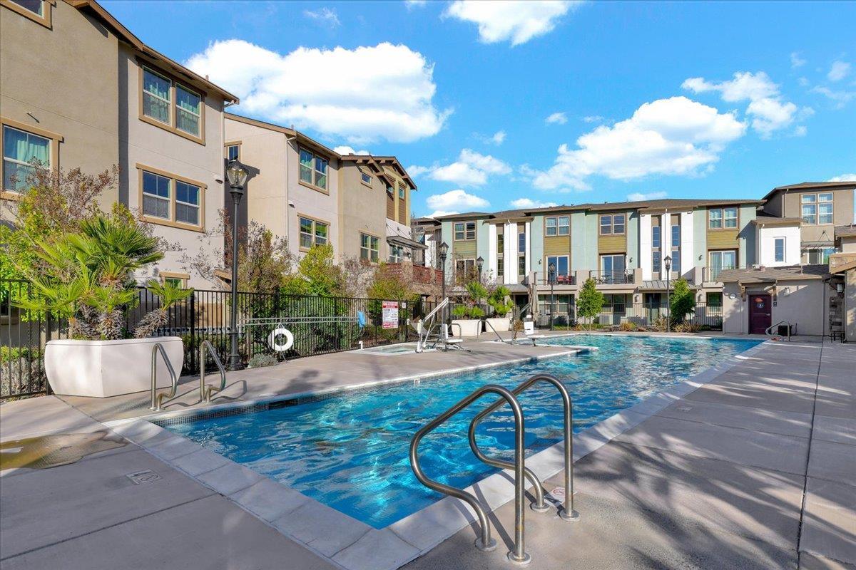 Detail Gallery Image 31 of 33 For 3042 via Siena Pl, Santa Clara,  CA 95051 - 3 Beds | 2/1 Baths