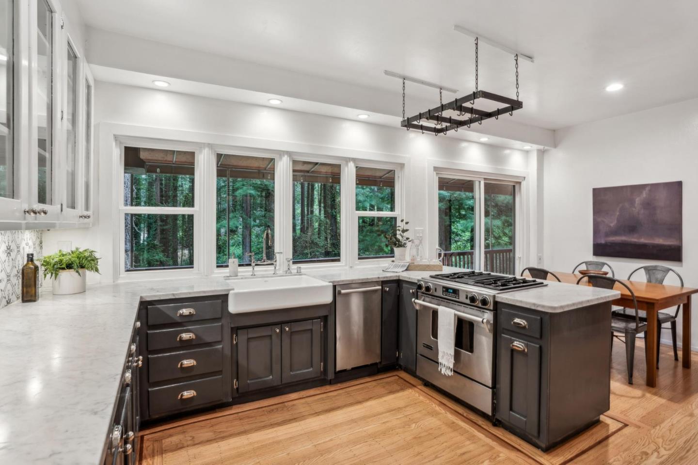 Detail Gallery Image 14 of 78 For 13872 Silver Sky Way, Woodside,  CA 94062 - 3 Beds | 2/1 Baths