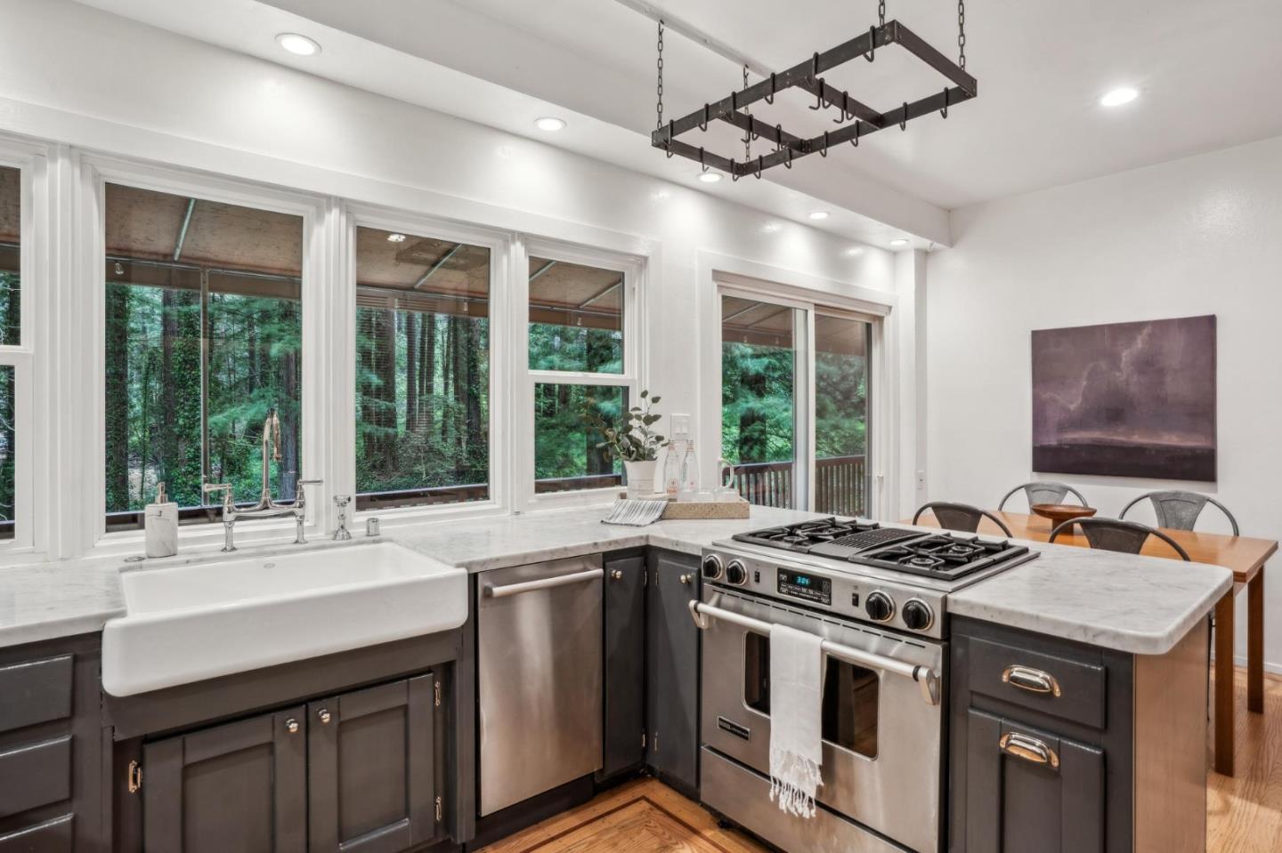 Detail Gallery Image 16 of 78 For 13872 Silver Sky Way, Woodside,  CA 94062 - 3 Beds | 2/1 Baths