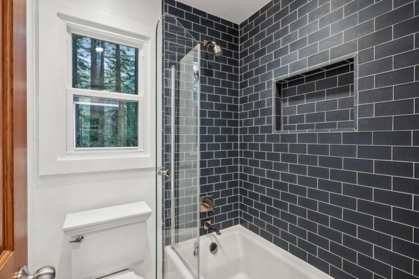 Detail Gallery Image 52 of 78 For 13872 Silver Sky Way, Woodside,  CA 94062 - 3 Beds | 2/1 Baths