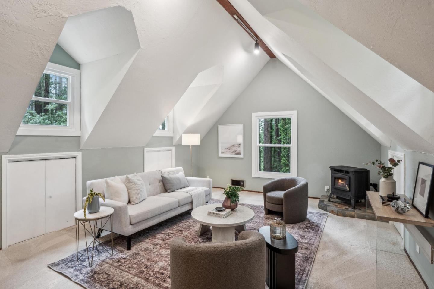 Detail Gallery Image 56 of 78 For 13872 Silver Sky Way, Woodside,  CA 94062 - 3 Beds | 2/1 Baths