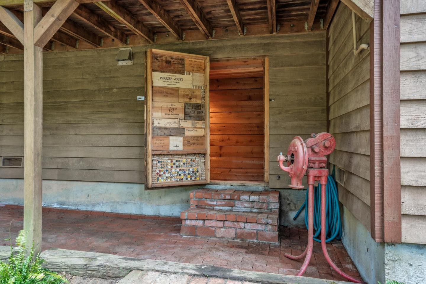 Detail Gallery Image 69 of 78 For 13872 Silver Sky Way, Woodside,  CA 94062 - 3 Beds | 2/1 Baths