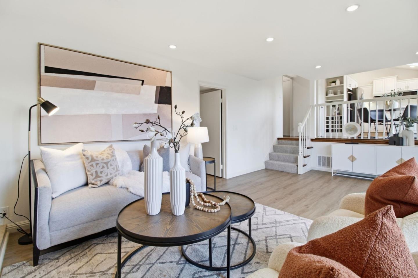 Detail Gallery Image 12 of 53 For 1912 Los Altos Dr, San Mateo,  CA 94402 - 4 Beds | 3 Baths